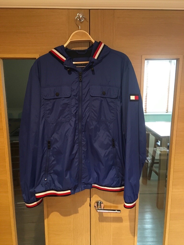 tommy hilfiger hooded nylon tape jacket